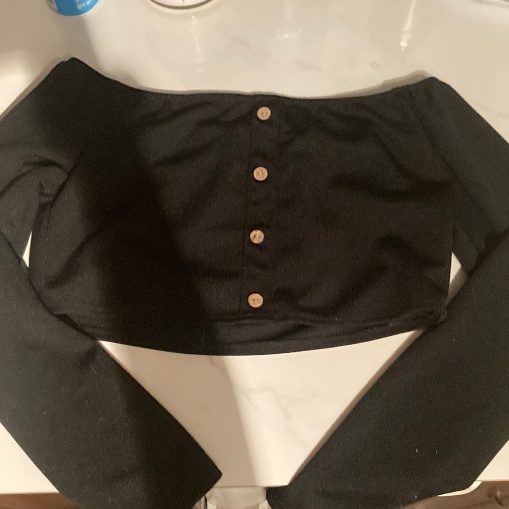 Cute black crop top